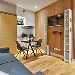 TBS 329 - Charming studio in Paris